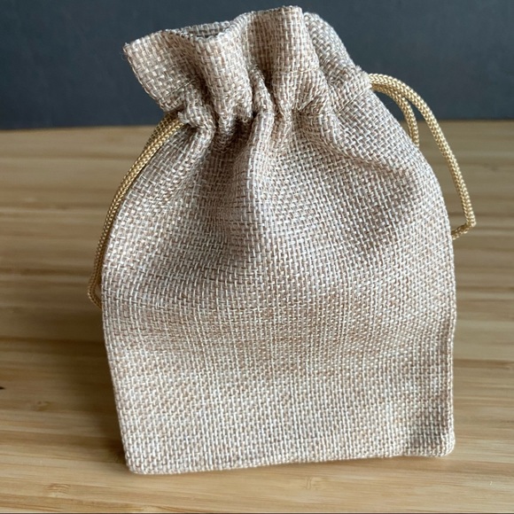 NWT BaubleBar Santa and Mrs Claus Christmas Holiday Drop Earrings - Picture 7 of 7